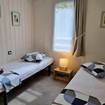 19 Cosy Bord De Lac, Dans Domaine Avec Piscine Couverte Accueil 4 Voyageurs Loumaelou *