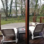 19 Cosy Bord De Lac, Dans Domaine Avec Piscine Couverte Accueil 4 Voyageurs Loumaelou Chalet